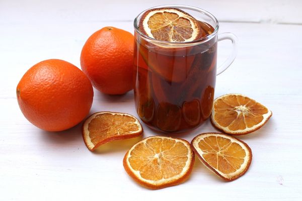 Freeze-dried fruit tea detox is a blend of freeze-dried fruit and hot water