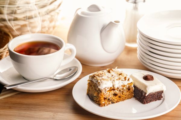 It is better to drink tea after breakfast