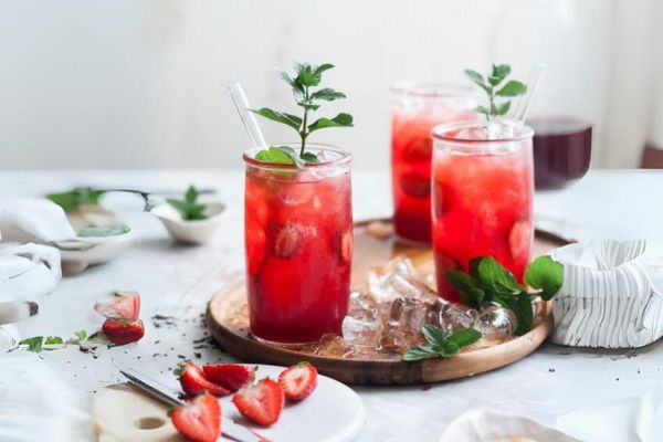 how many calories in strawberry hibiscus tea