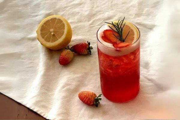 is strawberry hibiscus tea good for you