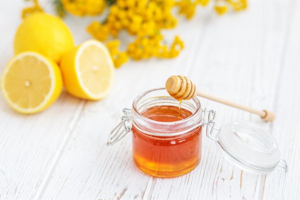 does honey and lemon tea help you sleep (1)