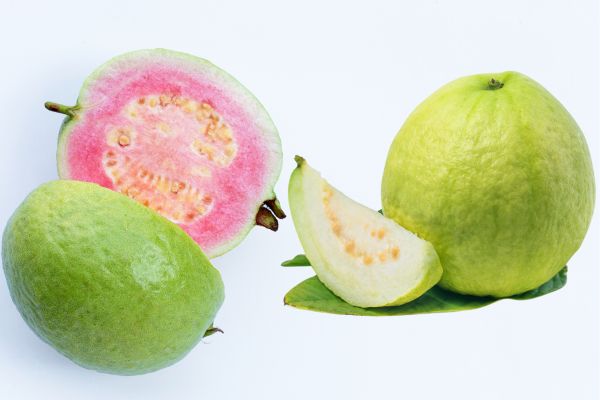 Pink guava vs white guava