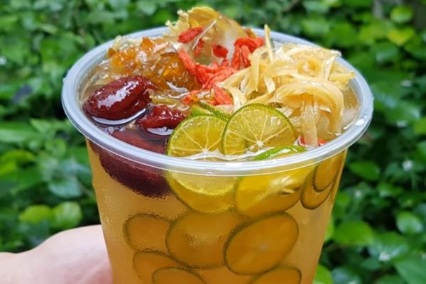 Herbal calamansi tea